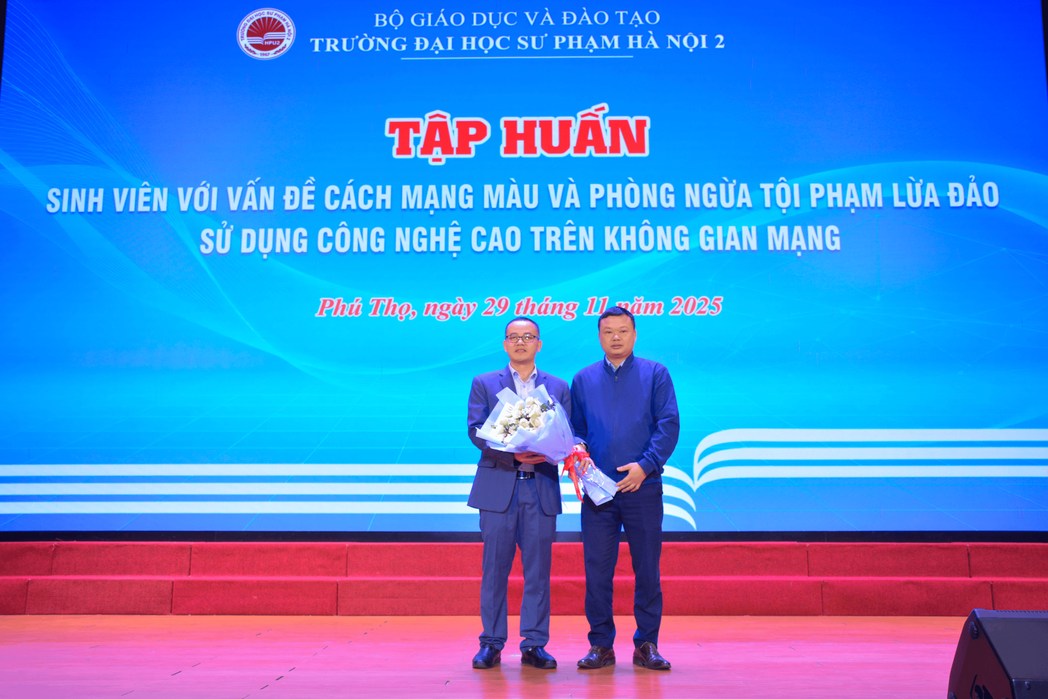 Tập huấn 